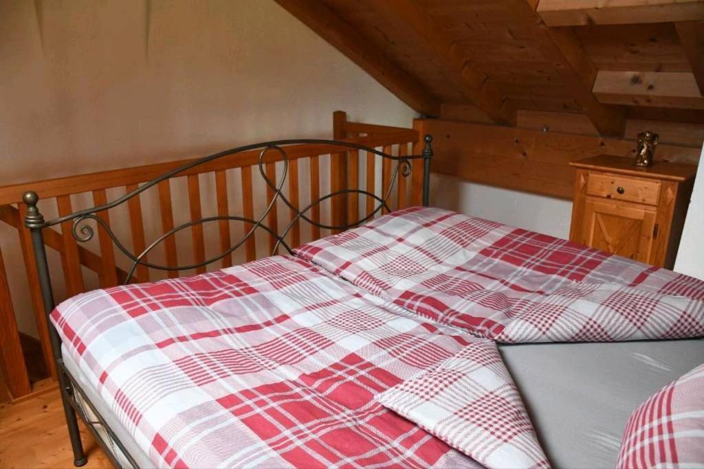 Ferienwohnung Glueck Saaldorf-Surheim Ngoại thất bức ảnh