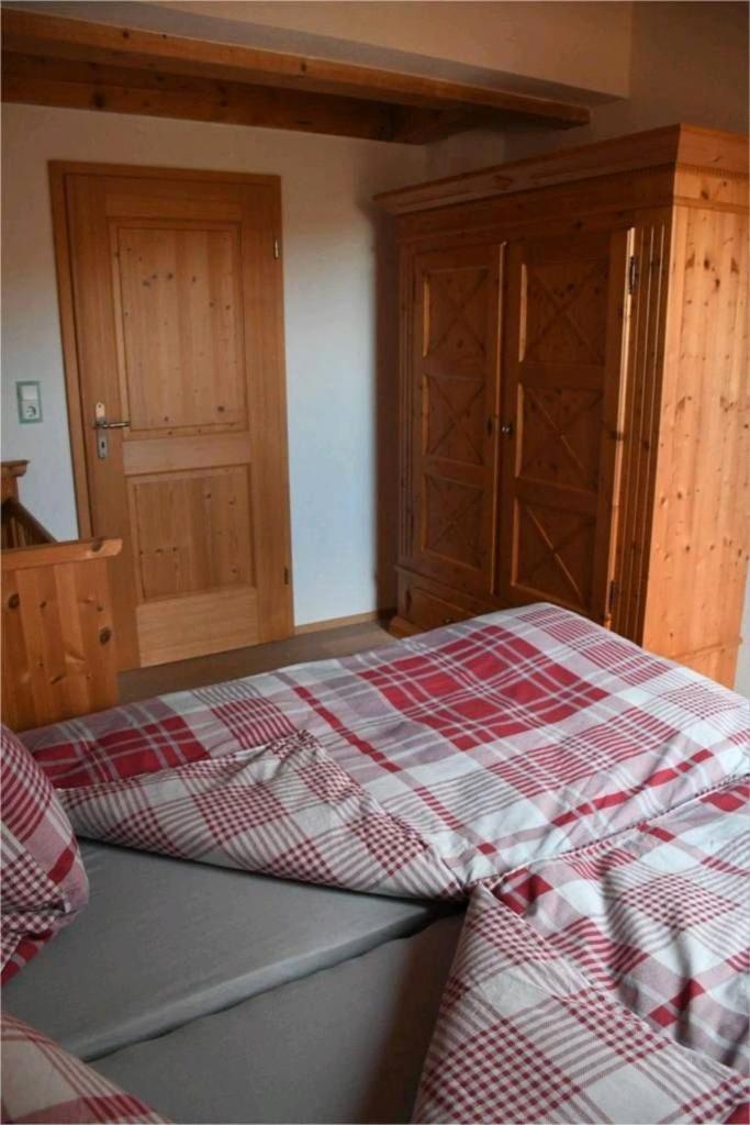 Ferienwohnung Glueck Saaldorf-Surheim Ngoại thất bức ảnh