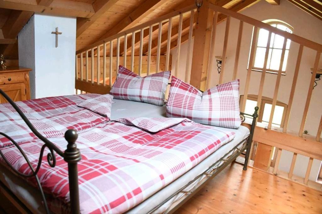 Ferienwohnung Glueck Saaldorf-Surheim Ngoại thất bức ảnh
